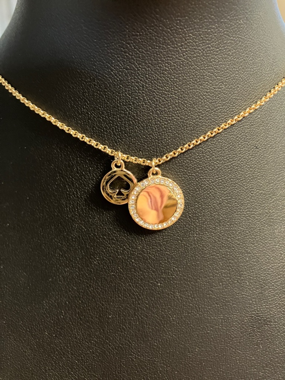 🌸Kate Spade Crystal Disc w/ Heart charm Necklace